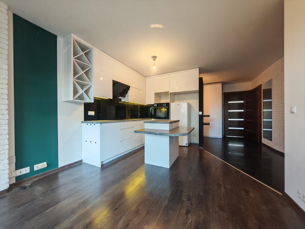 Mieszkanie trzypokojowe na sprzedaż Łomianki Dolne  59m2 Foto 1