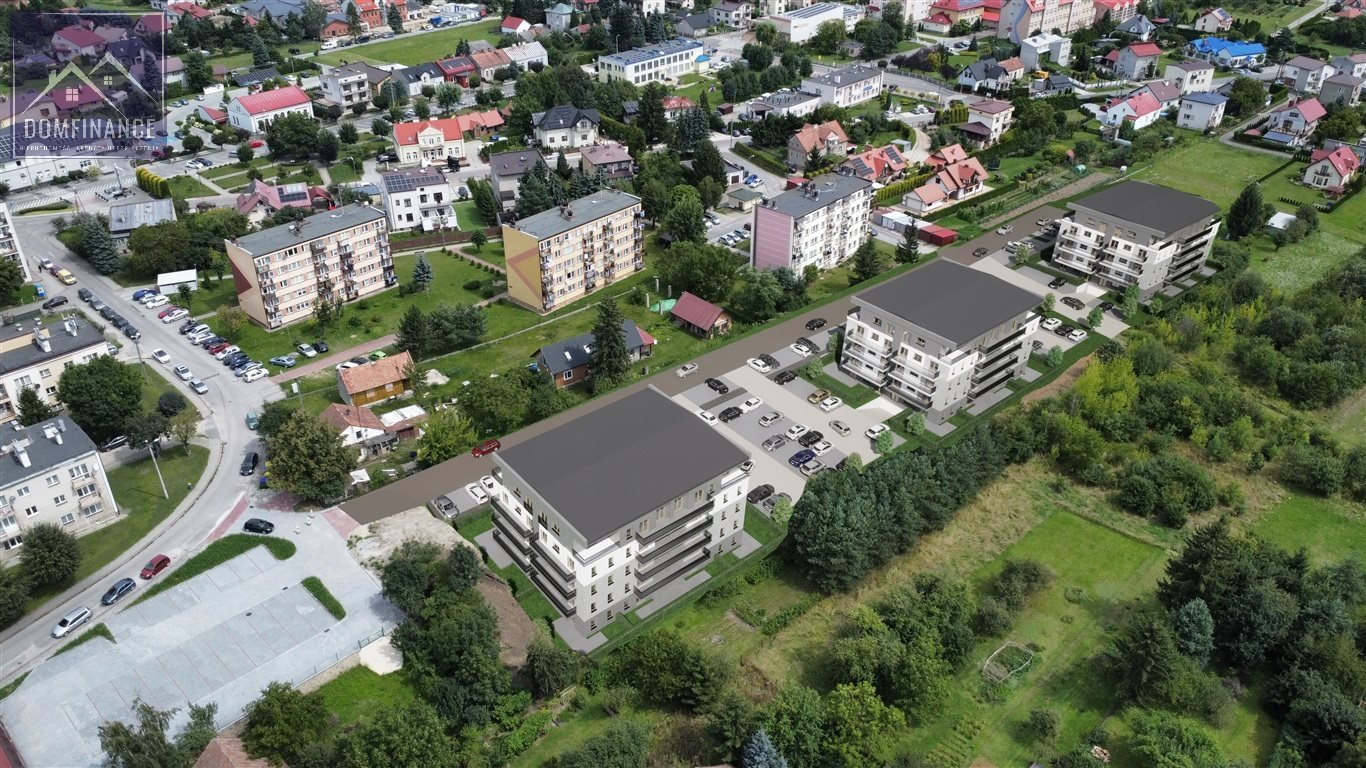 Mieszkanie czteropokojowe  na sprzedaż Żabno  69m2 Foto 1