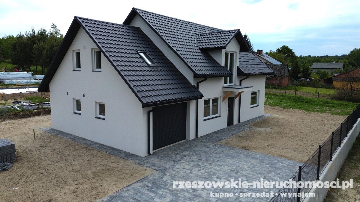 Nowoczesny dom 186 m² z kominkiem i tarasem w Węgliskach Węgliska  186m2 Foto 1