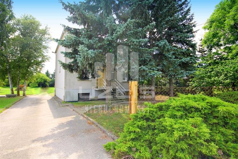 Dom na sprzedaż Czarlin, Dworcowa 244m2 Foto 1 Dom na sprzedaż Czarlin, Dworcowa 244m2 Foto 1