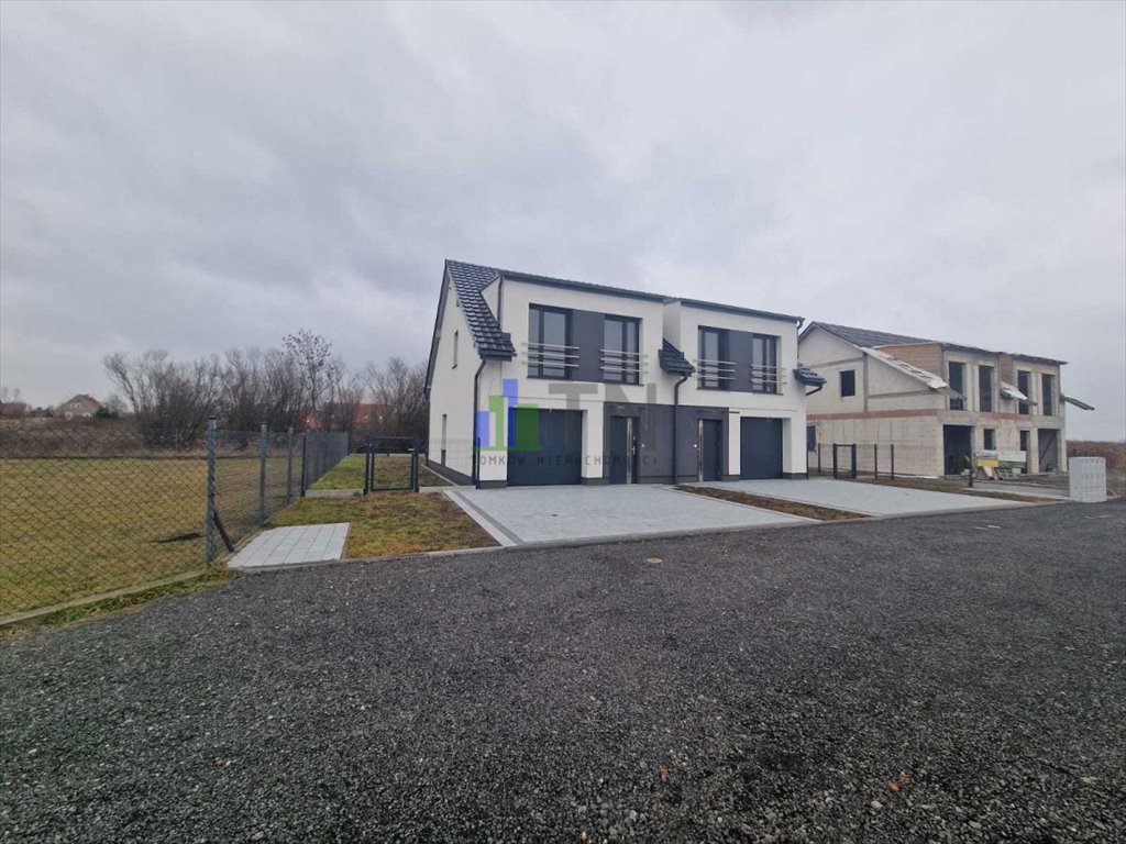 Nowoczesny dom bliźniak z wysokim standardem i pompa ciepła Kamieniec Wrocławski  111m2 Foto 1