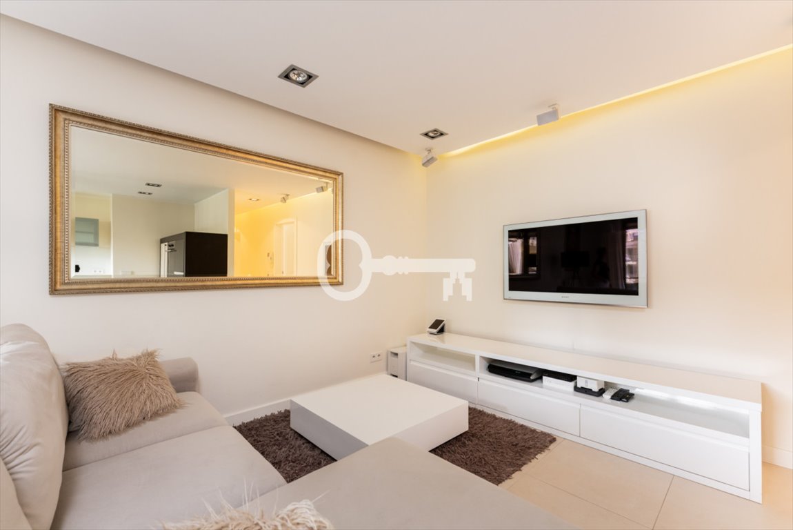 Elegancki 105 m² apartament z garażem - 2 sypialnie i klimatyzacja Warszawa, Wola Mirów, Sienna  105m2 Foto 1
