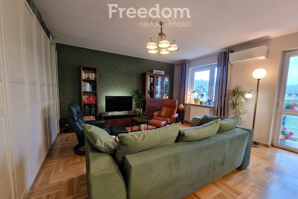 Mieszkanie trzypokojowe na sprzedaż Siedlce, Rakowiecka  75m2 Foto 1