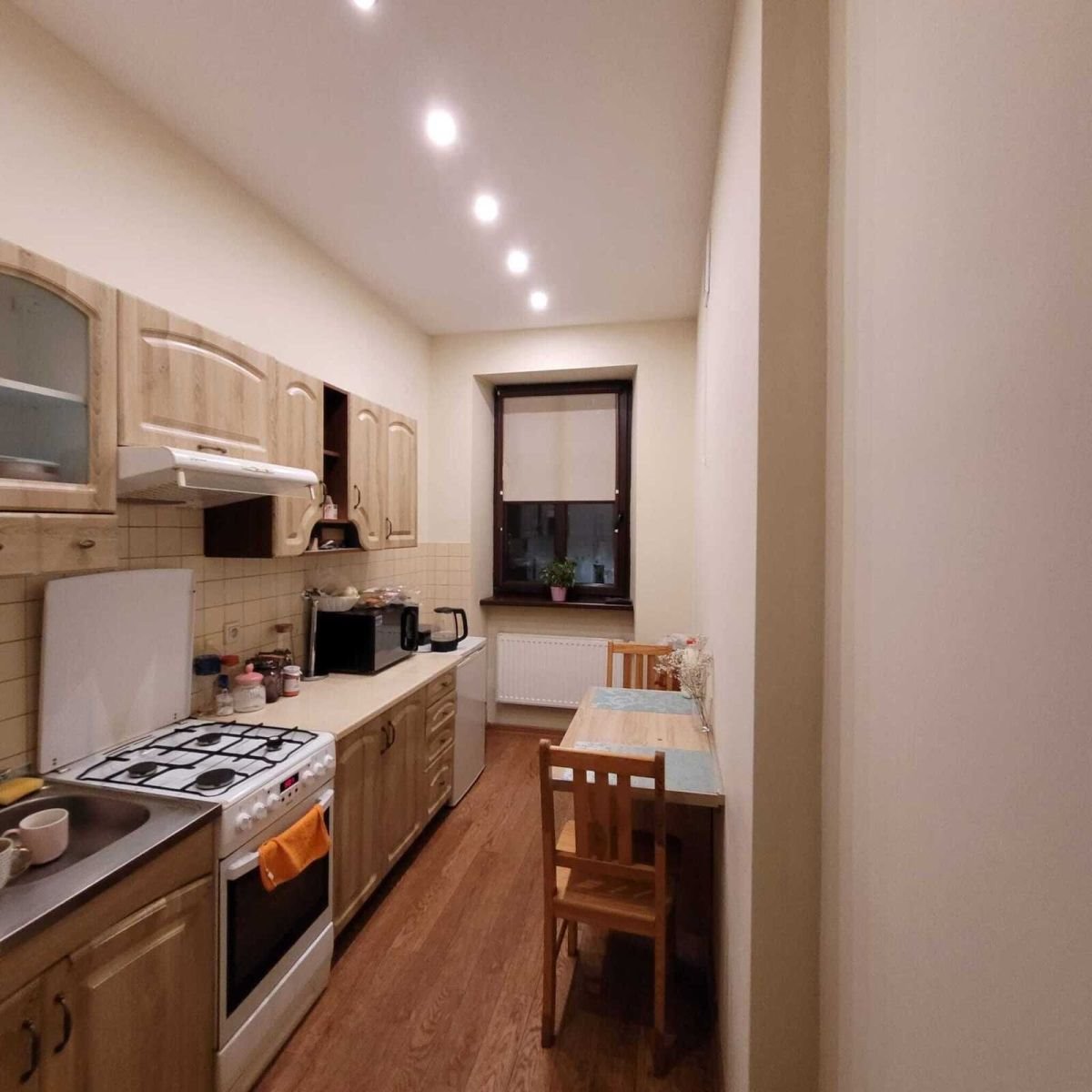 Mieszkanie dwupokojowe na sprzedaż Oława, Rynek  52m2 Foto 1