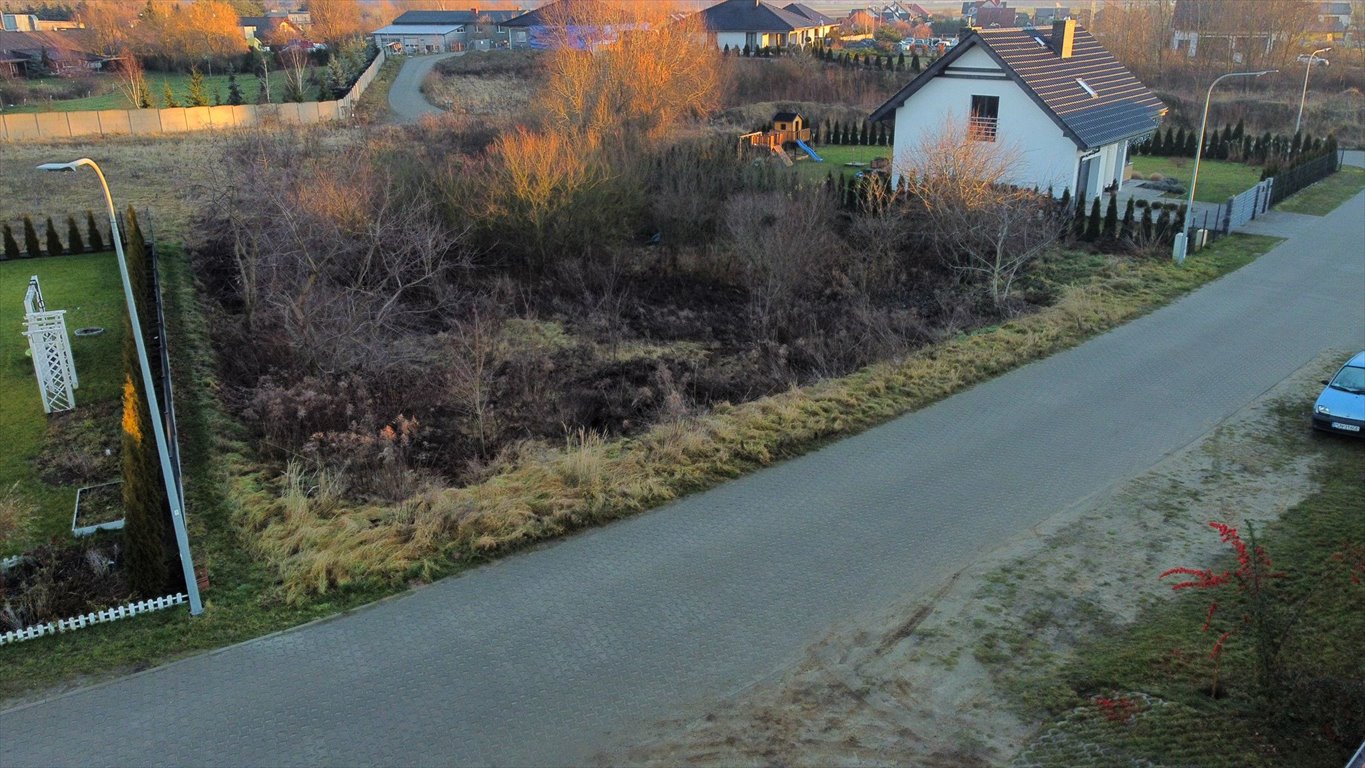 Działka budowlana 1002 m² z mediami, blisko Gniezna - polecam Jankówko, Szczecińska  1 002m2 Foto 1