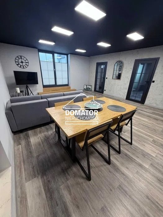 Nowoczesny loft 160 m² z tarasem, biurami i halą Wtelno  160m2 Foto 1