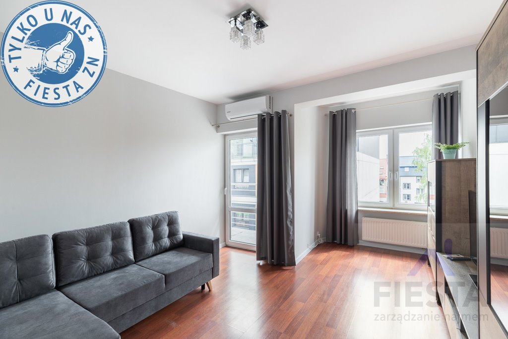 Kawalerka na sprzedaż Nowy Dwór Mazowiecki, Przejazd  44m2 Foto 1