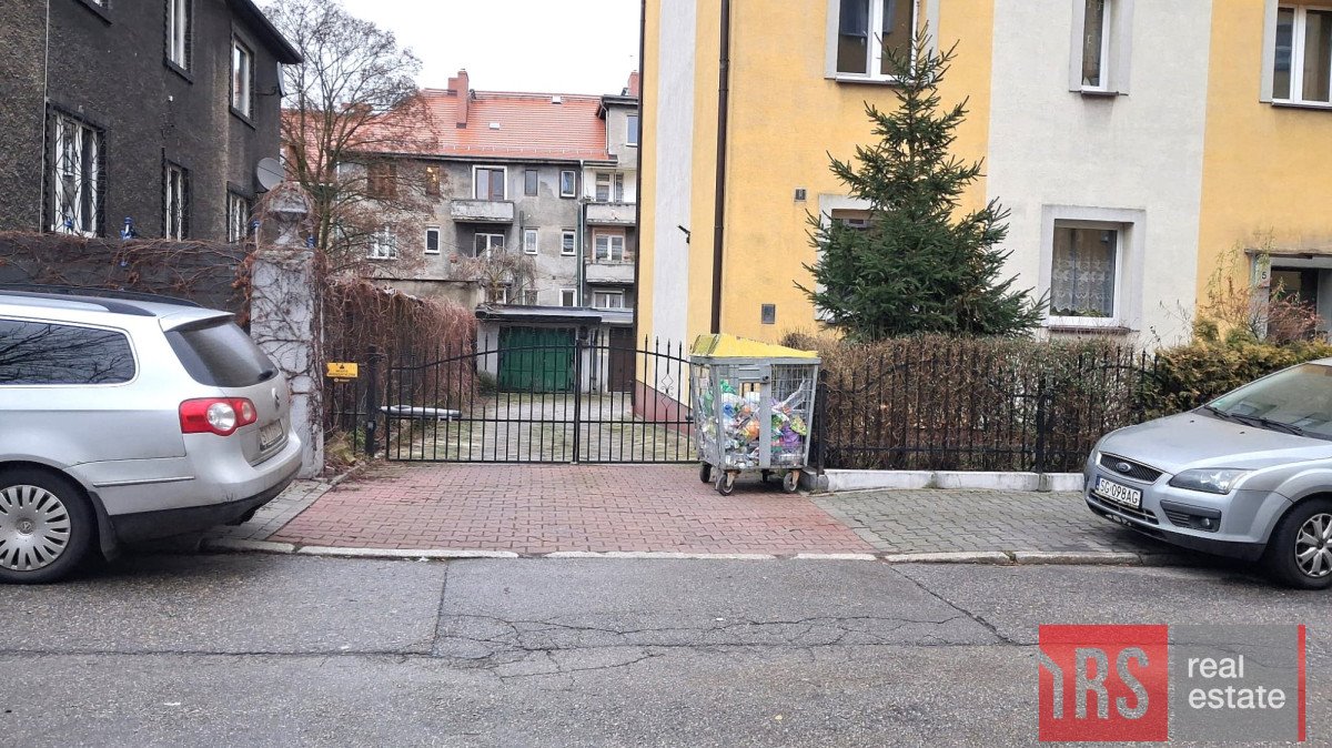 Mieszkanie dwupokojowe na sprzedaż Bytom, Kazimierza Pułaskiego  56m2 Foto 3