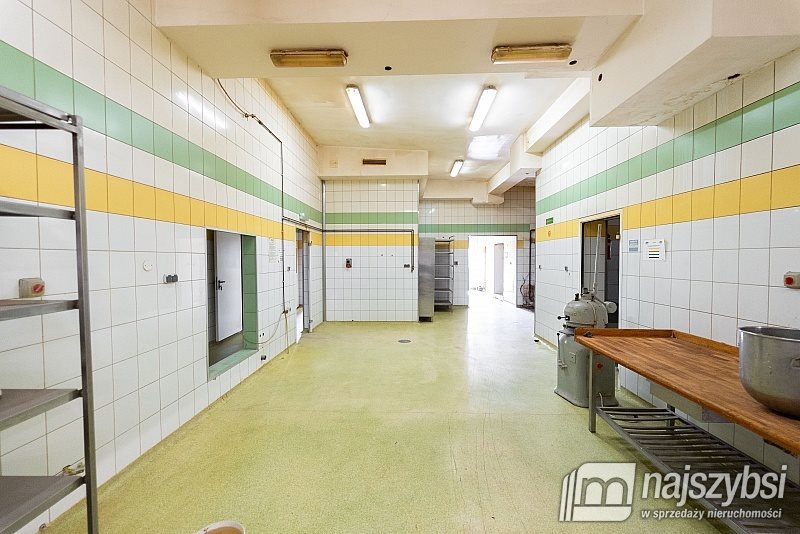 Lokal użytkowy 740 m² w Niechorzu - hala produkcyjna Niechorze  740m2 Foto 1