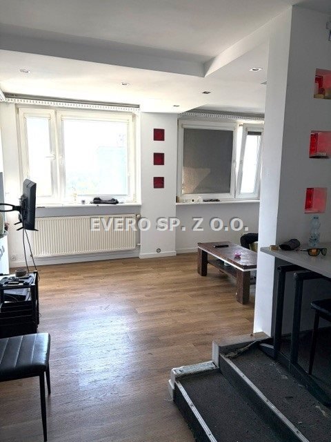 Sprzedam 3-pokojowe mieszkanie 63 m² z panoramicznym widokiem w Krzykach Wrocław, Krzyki, Południe  63m2 Foto 1