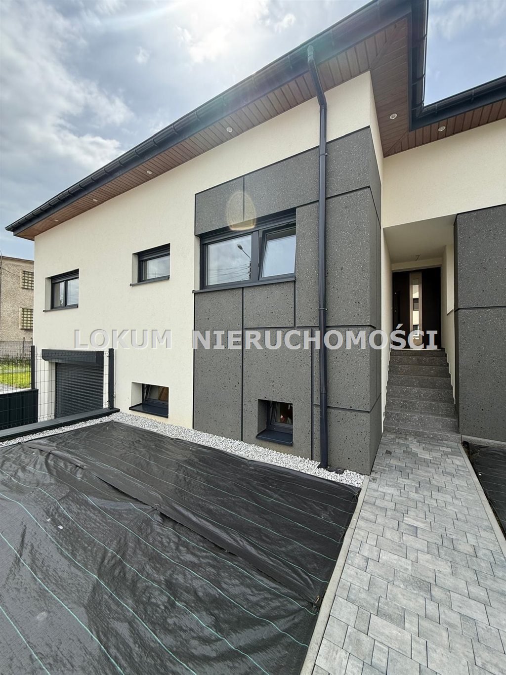 Nowoczesny dom z dużym tarasem i garażem 2 auta Zebrzydowice, Goździków  180m2 Foto 1