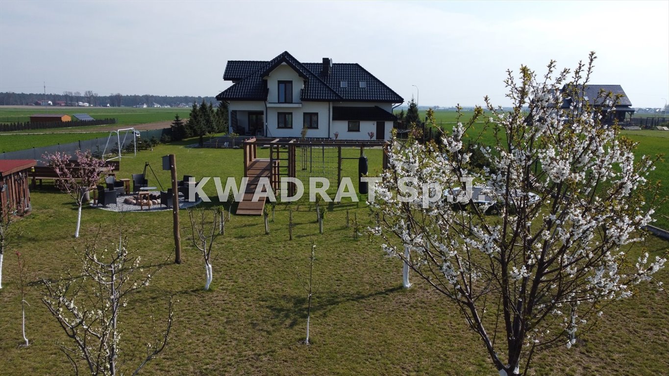 Ekskluzywna rezydencja 300 m² z prywatnym terenem 1,09 ha Trzebień  307m2 Foto 1