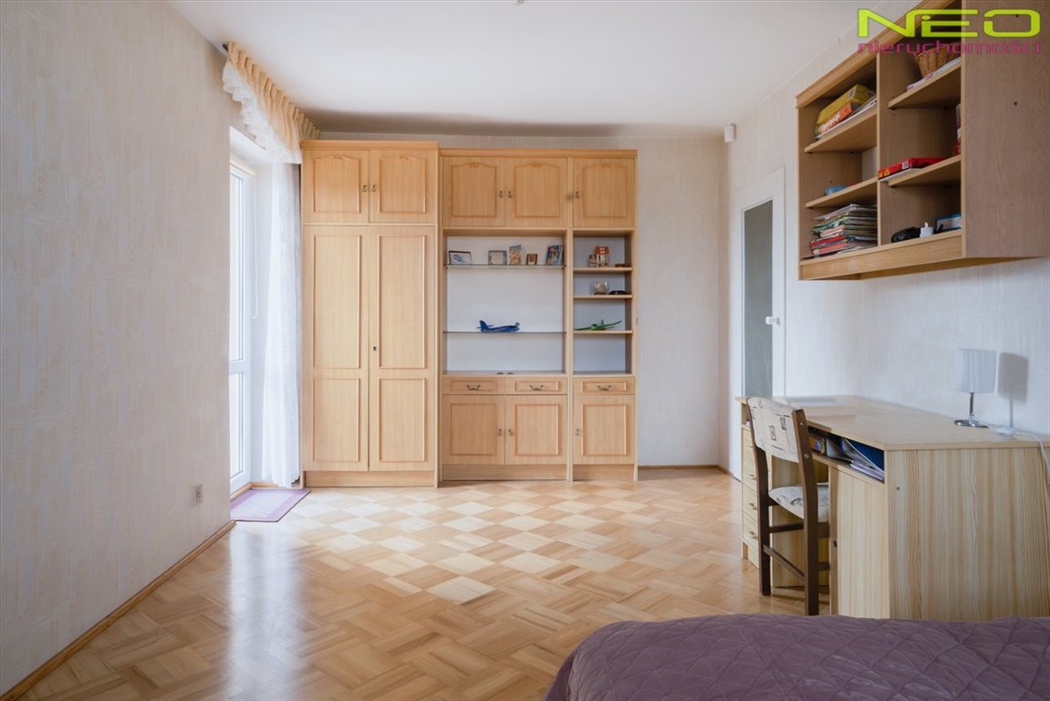 Na sprzedaż przestronny dom 355 m² z ogrodem i garażem w Grabówce Częstochowa, Grabówka  355m2 Foto 1