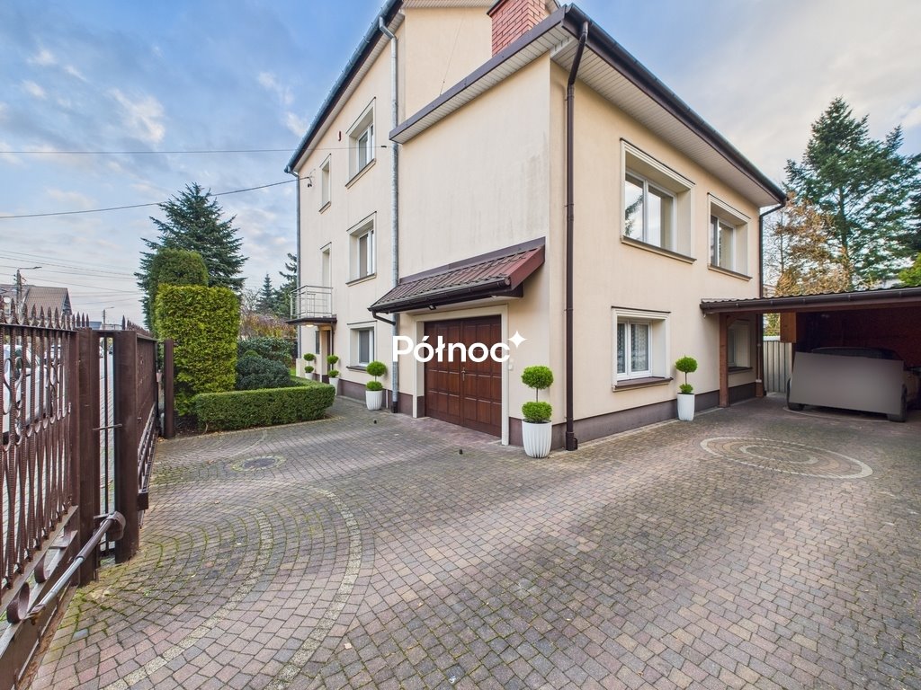 Do sprzedania przestronny dom 7 pokoi, 3 łazienki, garaż, strych Wołomin, Piwna  309m2 Foto 1