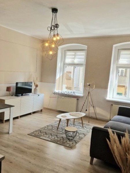 Przestronne 77 m² po remoncie, blisko centrum Legnicy zapraszam Legnica  77m2 Foto 1