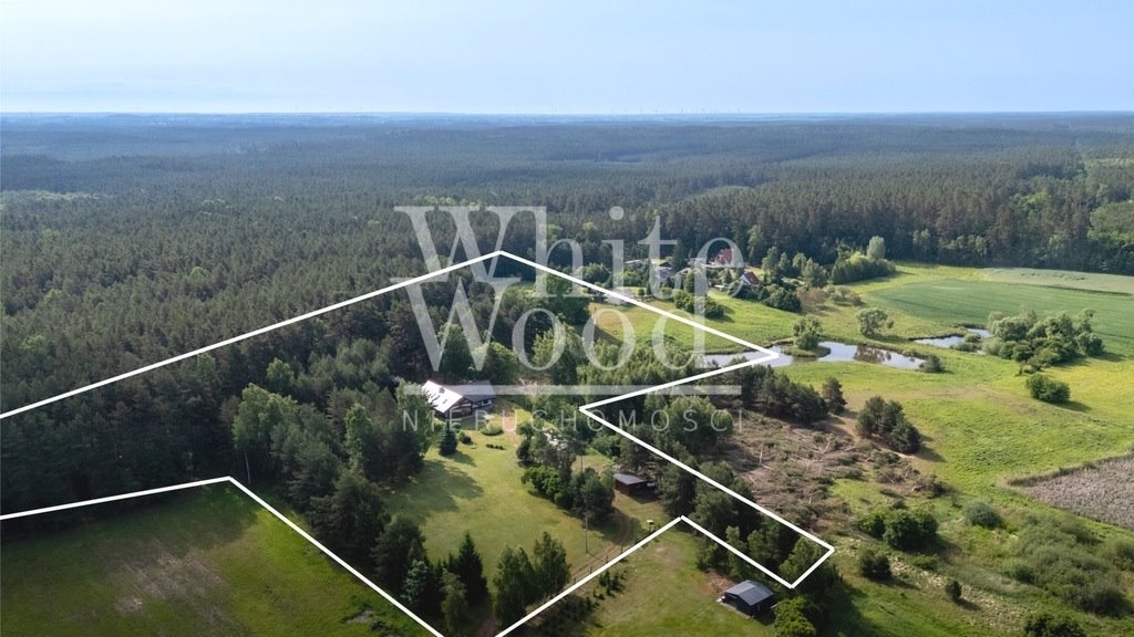 Przestronny dom z linią brzegową i stawem w Parparach Parpary  514m2 Foto 1