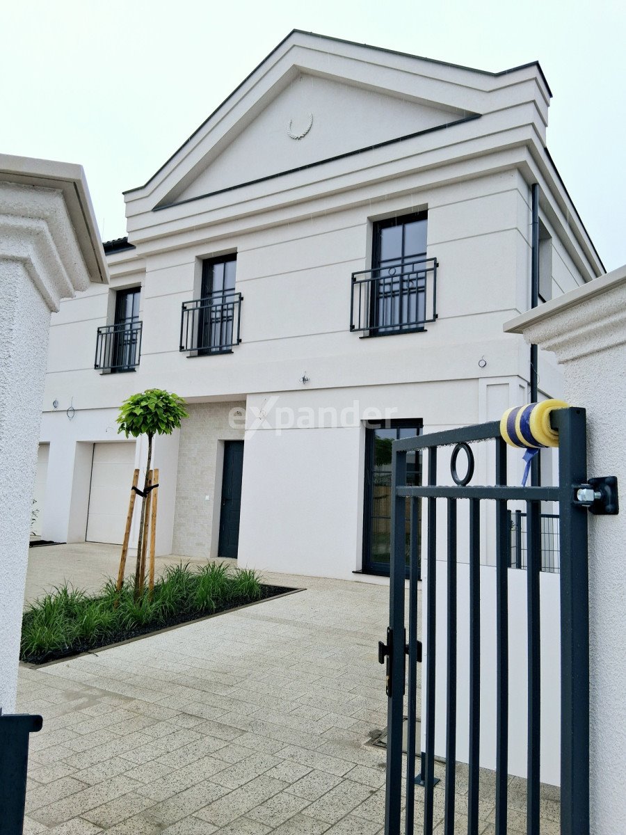 Ekskluzywny dom 160 m² z garażem i ogrodem w Cesarzowicach Cesarzowice  160m2 Foto 1