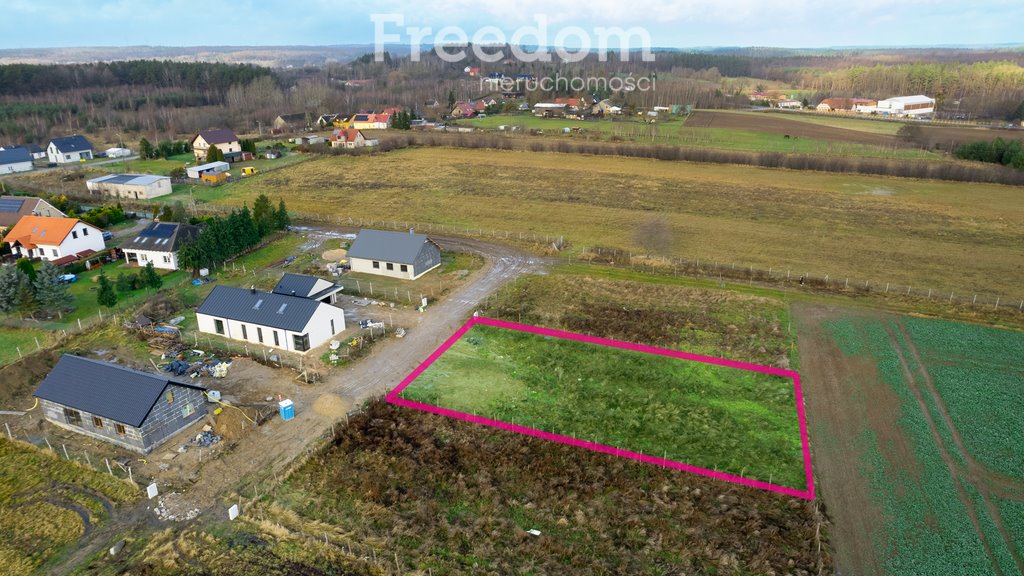 Polecam działkę 1124 m² z mediami w Warcz, cicha okolica Warcz  1 124m2 Foto 1