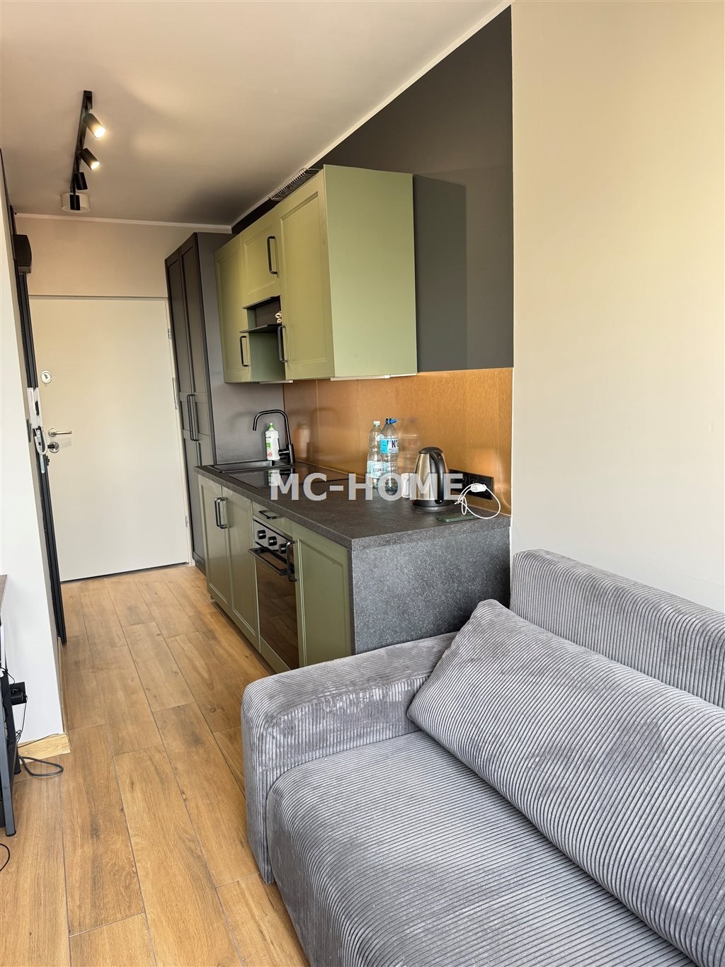 Kawalerka 16 m² w centrum Katowic – nowoczesne wyposażenie! Katowice, Śródmieście, Reymonta  16m2 Foto 1