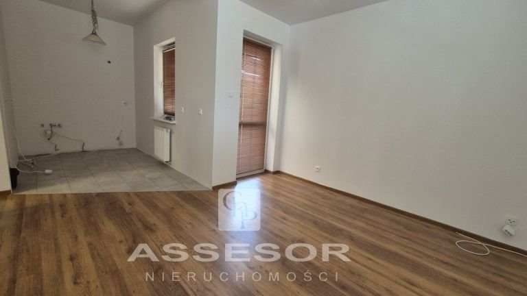 Mieszkanie czteropokojowe  na sprzedaż Kalisz, Korczak  86m2 Foto 1