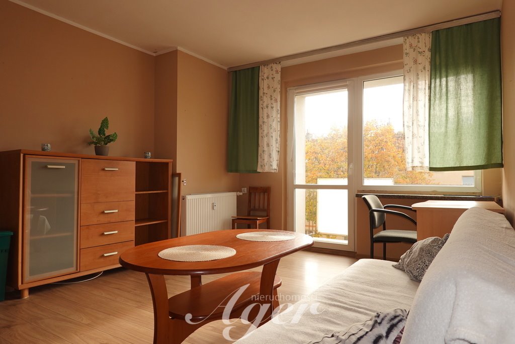 Mieszkanie trzypokojowe na sprzedaż Zielona Góra, Tadeusza Konicza  53m2 Foto 1