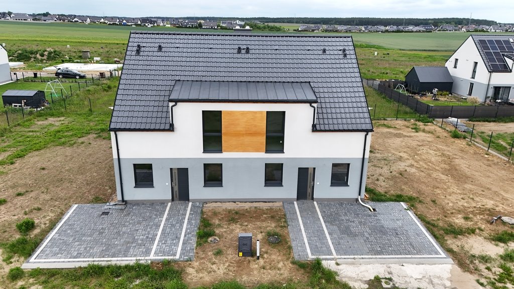 Gotowy dom z dużym ogrodem, 150 m², 5 pokoi Grzędzice, Magiczna  150m2 Foto 1
