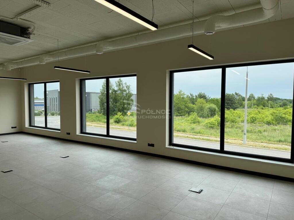 Lokal użytkowy na sprzedaż Kornica  600m2 Foto 6