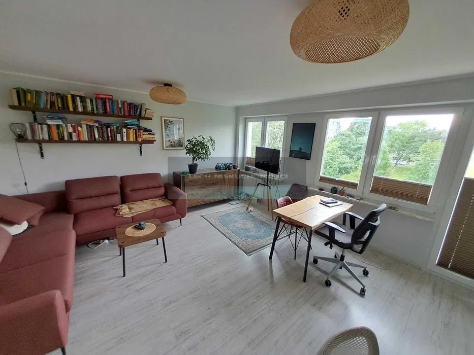 Dwupokojowe mieszkanie z balkonem i komórką w Ursusie Warszawa, Ursus, Orląt Lwowskich  48m2 Foto 1