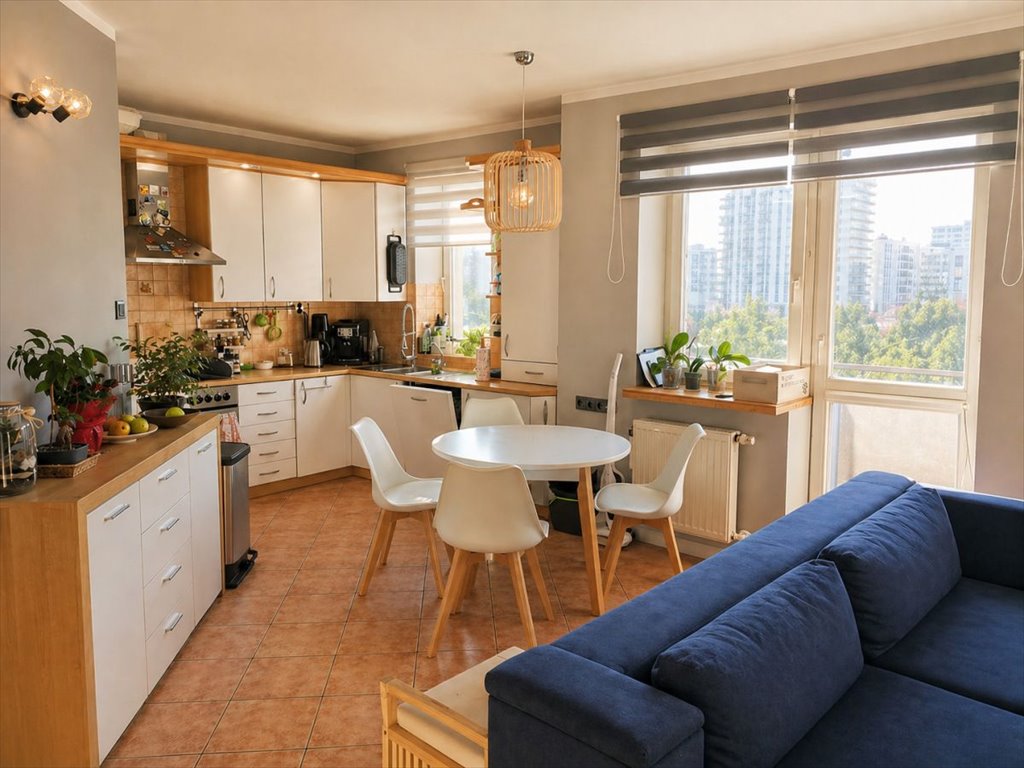 Zapraszam do obejrzenia 77 m² dwupoziomowego mieszkania z 2 łazienkami Warszawa, Praga-Południe  77m2 Foto 1