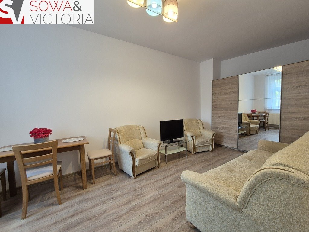 Kawalerka na sprzedaż Wałbrzych, Stary Zdrój  37m2 Foto 1