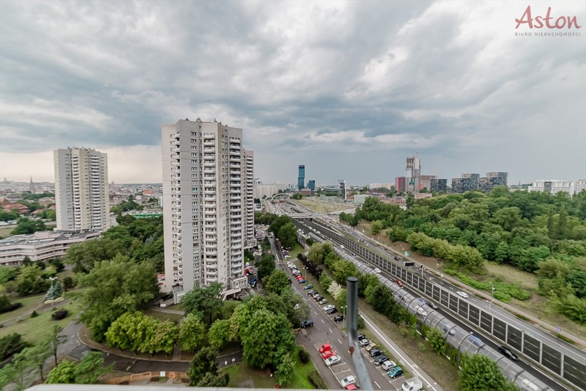 Mieszkanie trzypokojowe na sprzedaż Katowice, Centrum  53m2 Foto 11