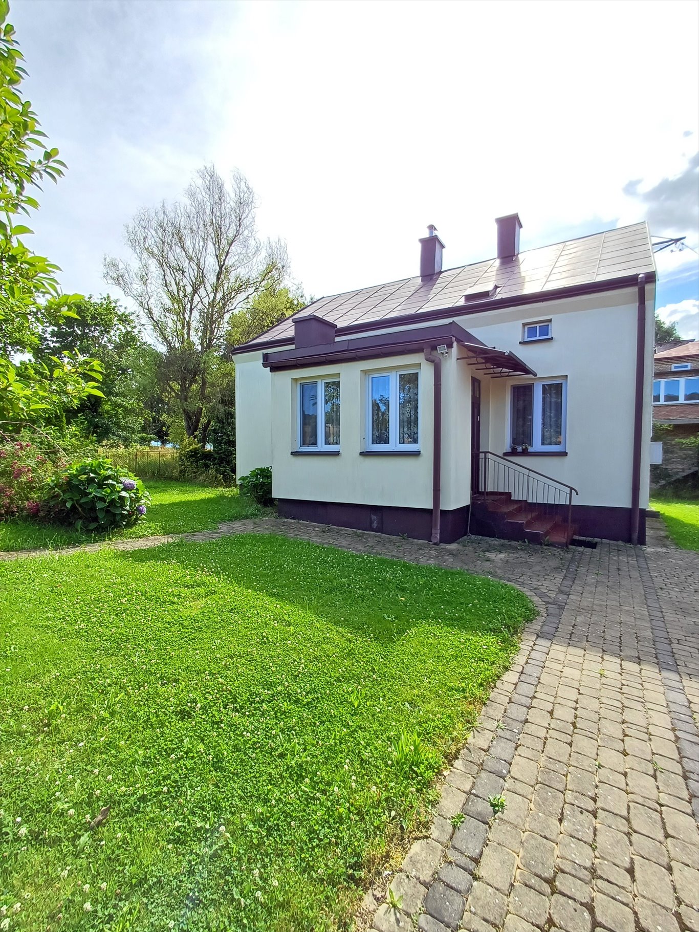 Sprzedam urokliwy dom 90 m² z poddaszem i dużą działką Żółków  90m2 Foto 1