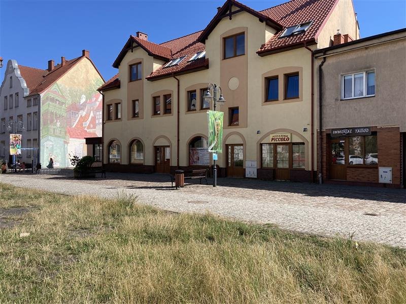 Dom z lokalami usługowymi w centrum Złocieńca - polecam Złocieniec, Piłsudskiego  776m2 Foto 1