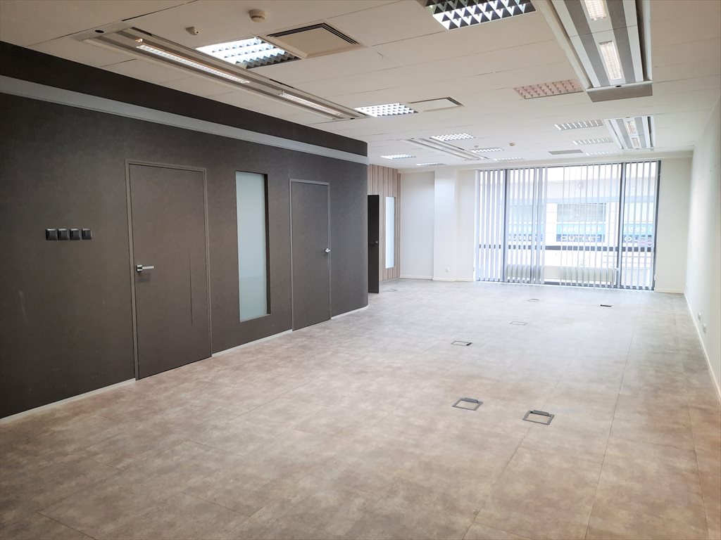 Lokal użytkowy na wynajem Warszawa, Praga Południe, plac przymierza 6  142m2 Foto 1