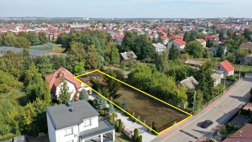 Działka budowlana na sprzedaż Łomża  1 031m2 Foto 1