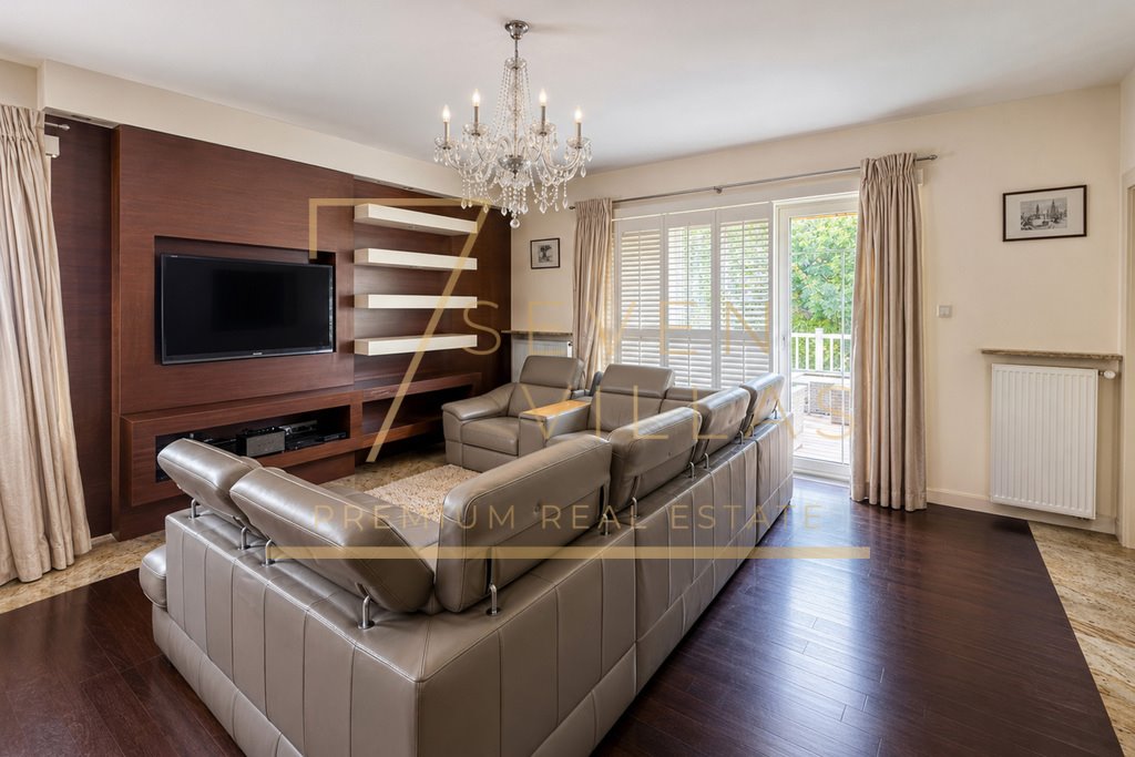 Przestronny segment premium 227 m² z tarasem i garażem - polecam! Zamienie  227m2 Foto 1