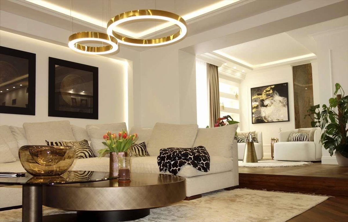 Luksusowa rezydencja i apartamenty z widokiem na Park Narodowy Kudowa-Zdrój, Spacerowa  820m2 Foto 1