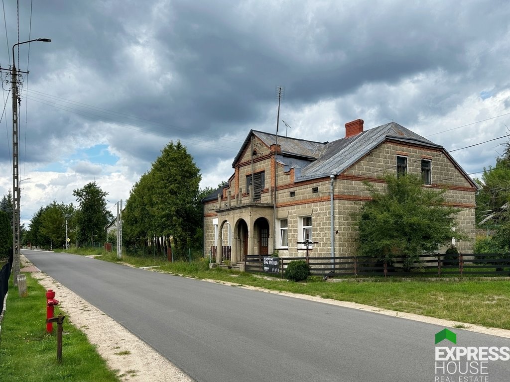 Urokliwy dom z dużą działką, garażem i potencjałem rozbudowy Narewka, Adama Mickiewicza  83m2 Foto 1