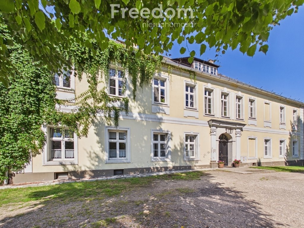 Polecam zabytkowy dwór 750 m² z 11 ha parku w Krasnej Górze Krasna Góra  750m2 Foto 1