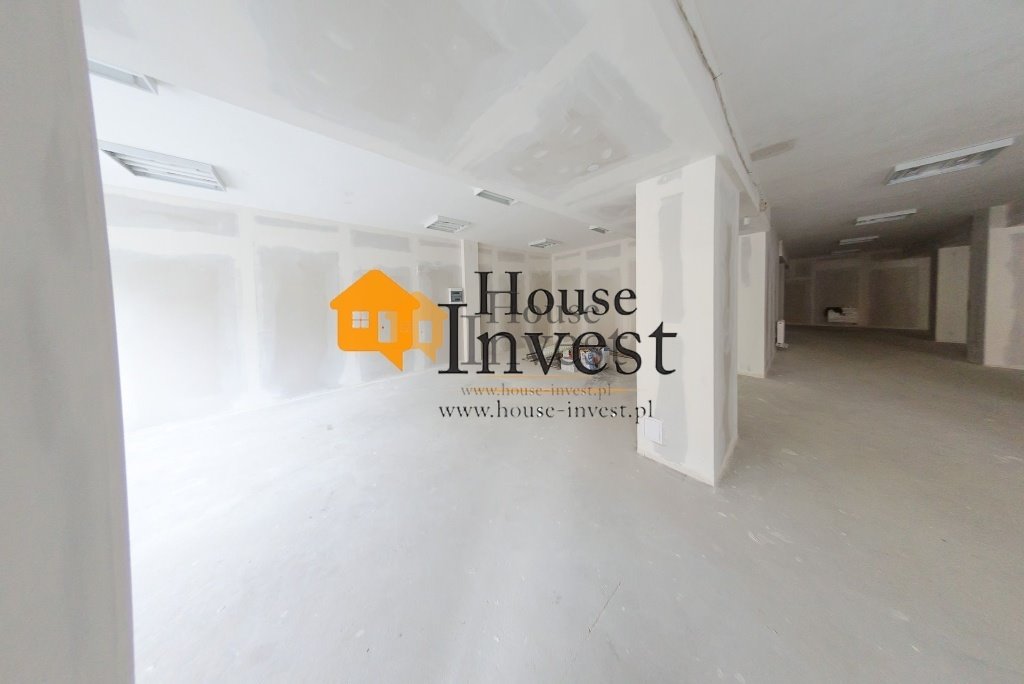 Lokal handlowy 272 m² z witrynami i klimatyzacją - polecam! Legnica, Boczna  272m2 Foto 1