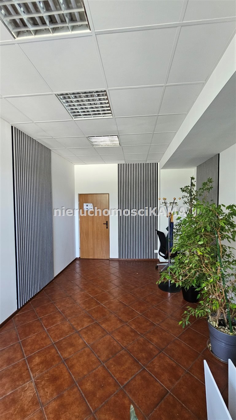 Lokal biurowy 10,3 m² w Bielsko-Bała (Komorowice Śląskie) Bielsko-Biała, Komorowice Śląskie  10m2 Foto 1