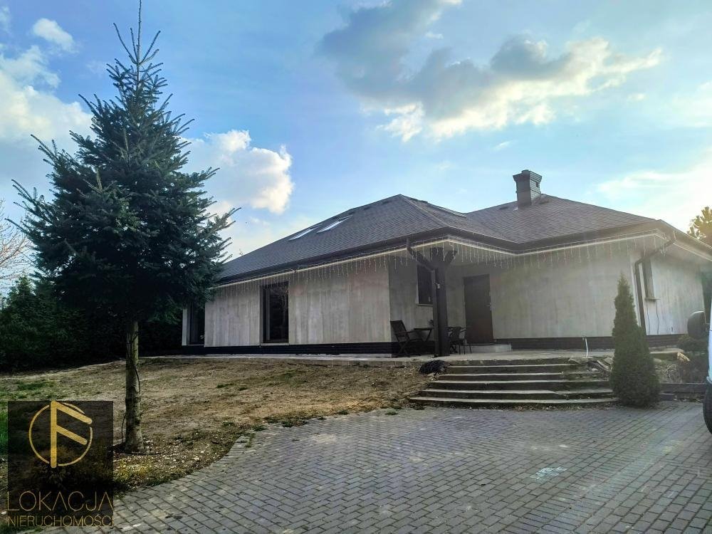 Dom na sprzedaż Saczyn  196m2 Foto 1