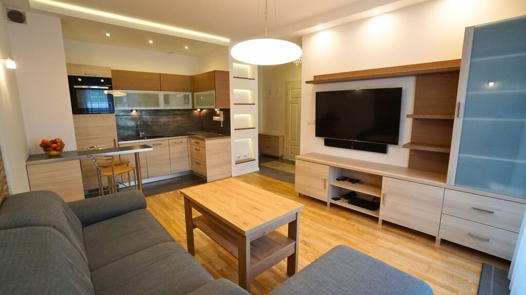 Mieszkanie dwupokojowe na wynajem Świnoujście, Wojska Polskiego  37m2 Foto 1