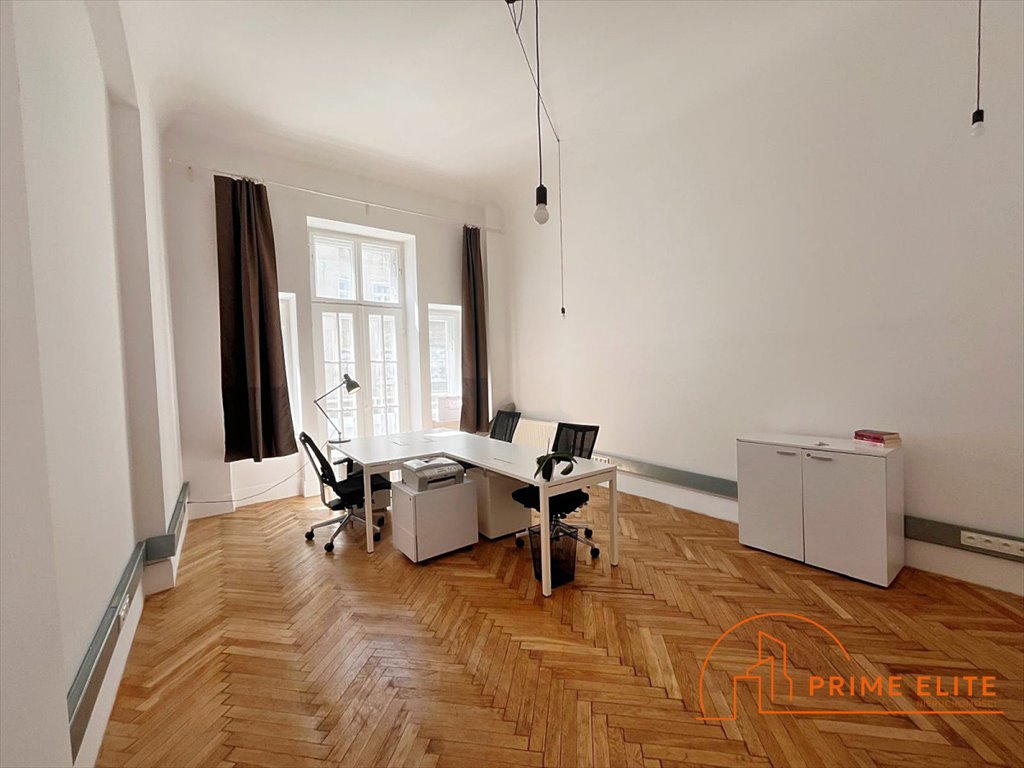 Na wynajem przestronny lokal biurowy 30 m² w centrum Warszawy Warszawa, Śródmieście, Jasna  30m2 Foto 1