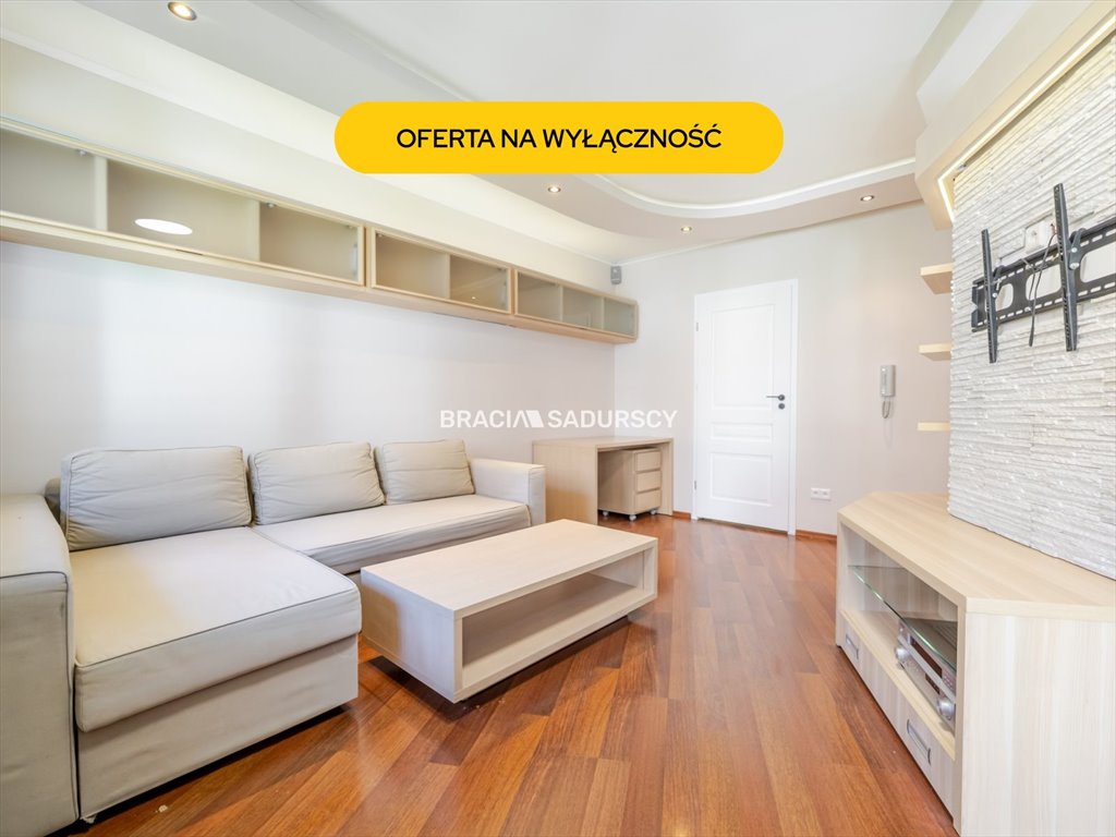 Na sprzedaż przestronne 1-pokojowe mieszkanie 35 m² z dużym balkonem i komórką w Krakowie Kraków, Czyżyny, Czyżyny, Sołtysowska  35m2 Foto 1