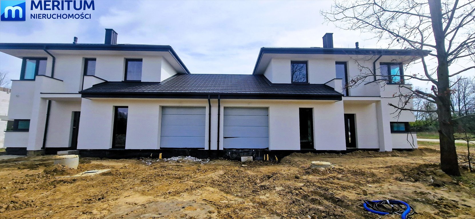 Nowoczesny bliźniak 140 m2 z garażem i dużą działką Zapole  145m2 Foto 1