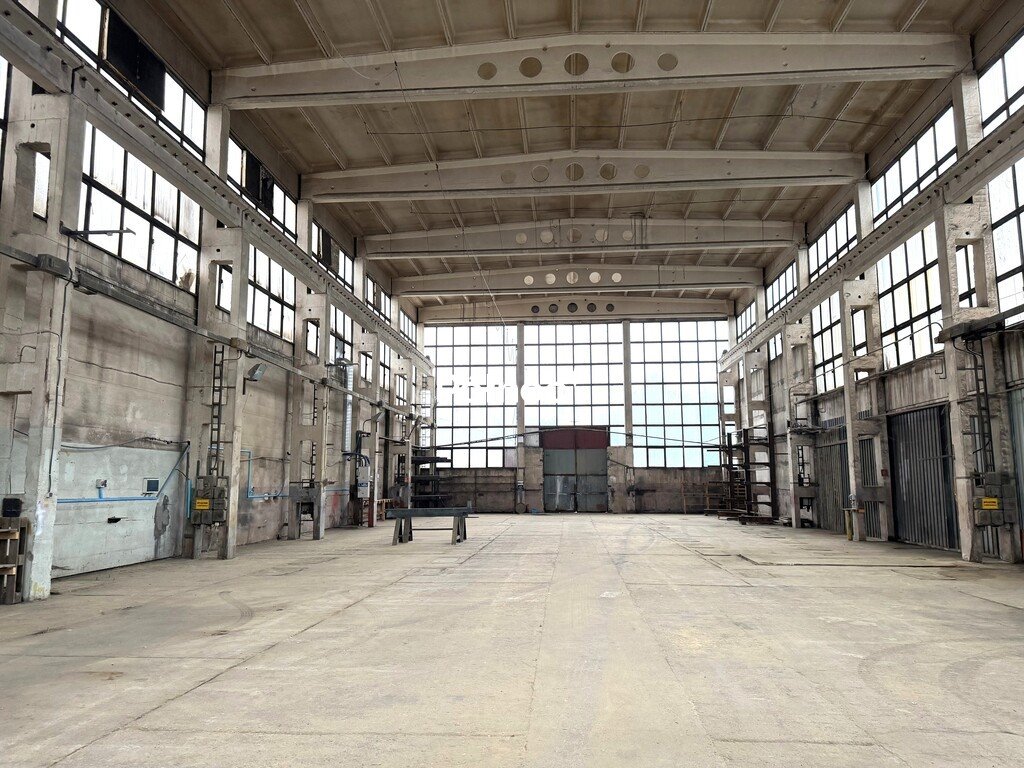 Hala 700 m² z suwnicą, wjazdy, plac - zapraszam Bolesławiec, Tadeusza Kościuszki  700m2 Foto 1