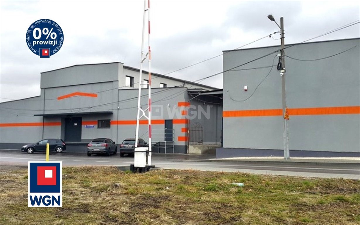 Hala magazynowa 2444 m2 po remoncie, wynajem z zyskiem Trzebinia, Trzebinia  2 444m2 Foto 1