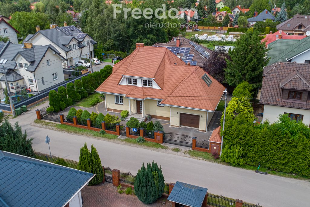 Dom na sprzedaż Kobyłka, Telimeny  236m2 Foto 1