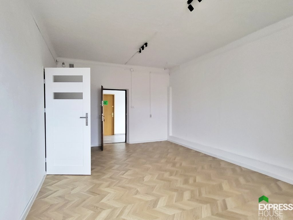 Lokal użytkowy na sprzedaż Spiczyn  600m2 Foto 11